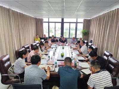 葛军调研中伙铺镇伏羲农场规划建设情况