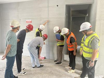 市住建局：靠前服务严把关  筑牢“好房子”根基
