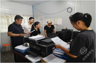 主动上门解难题 赤壁城建档案馆助力项目“建好”“记好”