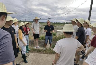 聚焦“干部素质提升年” | 把课堂开设在田野上，车埠镇开展第五期“知行讲堂”活动