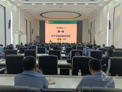 从理论到实操，赤壁红十字会为警员“量身定制”防溺水急救技能培训