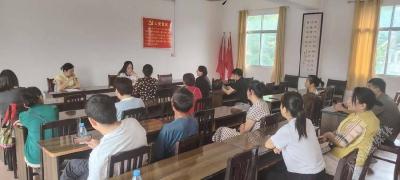 团市委、市妇联开展农村大龄未婚青年婚恋情况调研座谈