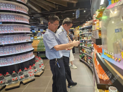 人大代表“点单”参与赤壁市食品安全“你点我检 服务惠民生”活动