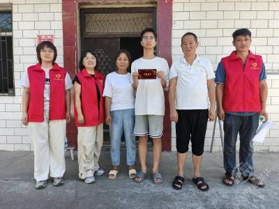 中伙铺镇南山村：助学励才暖人心 扬帆筑梦启新程