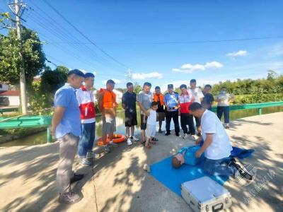现场教学！赤壁这场防溺水应急救援演练实用值拉满