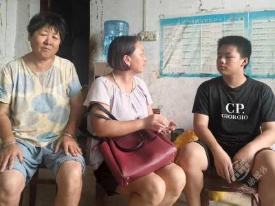 家访架起“心桥” 真情点亮希望——记赤壁市新店镇小学教师葛新星的育人故事