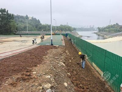 破解停车难 筑牢安全网 陆水湖风景区管理委员会全力服务“十一黄金周”