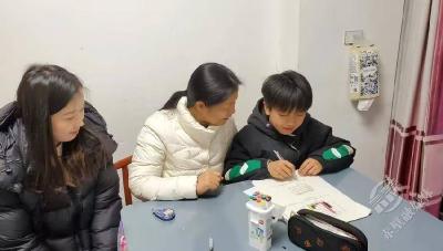 杏坛耕耘三十载 芬芳自引四方来——记赤壁市第二实验小学教师江玉云