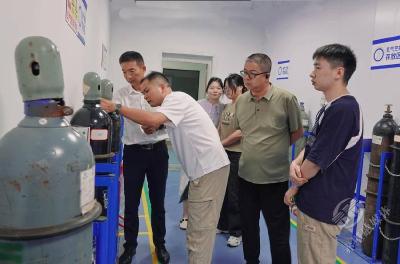 护航“两节”平安 市公检中心开展安全“大体检”