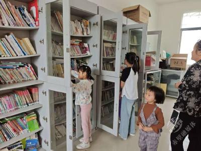 赤壁镇九毫堤村：双节同庆颂家国，移风易俗树新风