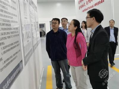 市领导带队督导检查节前食品药品及特种设备安全工作