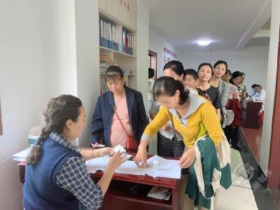 义诊进社区 服务暖民心