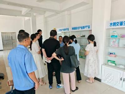 聚焦“干部素质提升年” | 年轻干部当起“小学徒”，打造营商环境“新丝路”