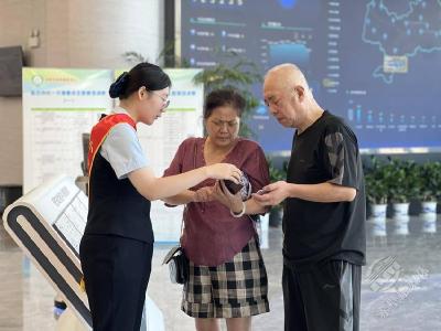 赤壁市208项高频事项实现“秒懂”办 群众平均办事时长缩短40%