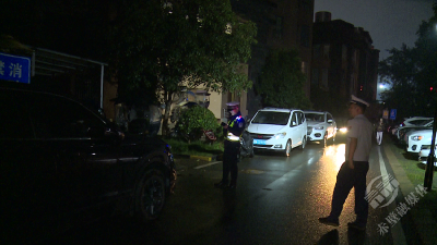 赤壁市多部门联合开展畅通消防“生命通道”百日攻坚行动