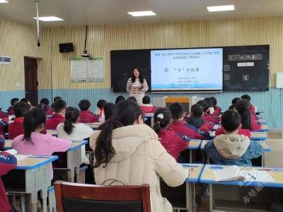 以爱为笔，以责为墨——记赤壁市青泉学校教师汪玲玲