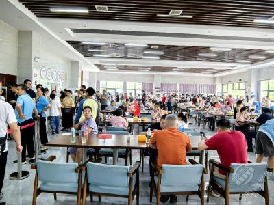 快评：开放政府食堂的“开明”
