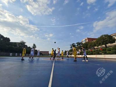 赤壁市教育系统举行2025年教职工男子篮球赛