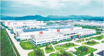 湖北日报专版聚焦报道 | 赤壁：攀高比强擂战鼓