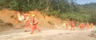 赤壁市官塘驿林场组织开展森林防火应急演练