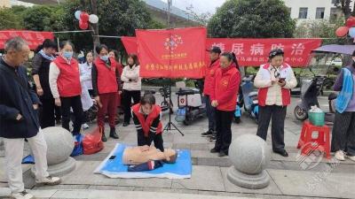 迎重阳 传温情！赤壁市积极开展系列敬老志愿服务活动