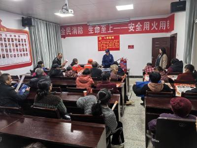 蒲圻街道金潭村：聚焦特殊群体 筑牢冬日消防安全防线