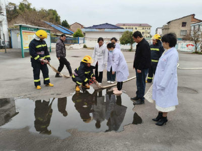 黄盖湖镇：医消联动练硬功 共筑安全防护墙