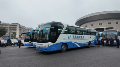 赤壁公交全力服务2025咸宁赤壁青砖茶产业发展大会