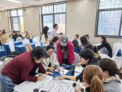 理论实操双结合 赤壁志愿服务队提升服务专业度