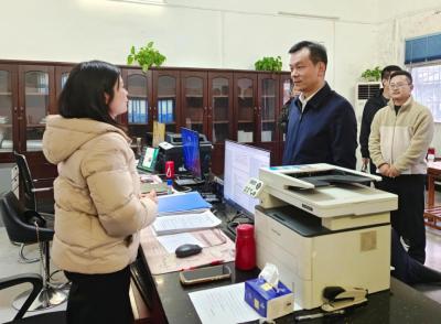 彭光平调研农村集体“三资”管理和经济社会发展工作