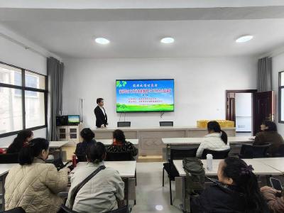 蒲圻街道北街社区：家教融文艺 反诈护平安