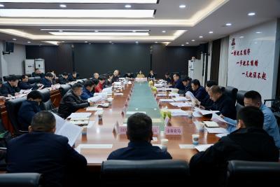 彭光平主持召开赤壁市第十届人民政府第94次常务会议