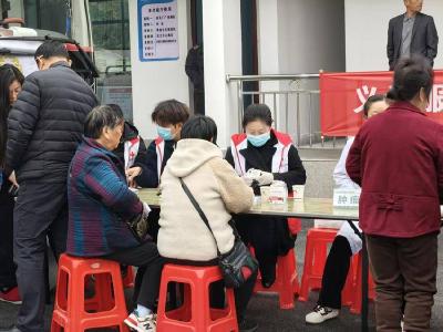 赤壁黄盖湖镇：首届邻里文化节启幕 志愿暖心绘就“邻里一家亲”