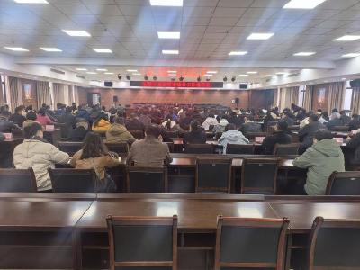 赤壁市召开文明城市建设工作培训会