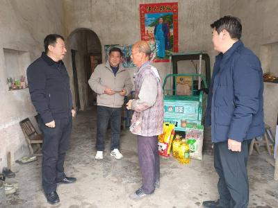 赤壁城发集团新春走访慰问困难党员群众