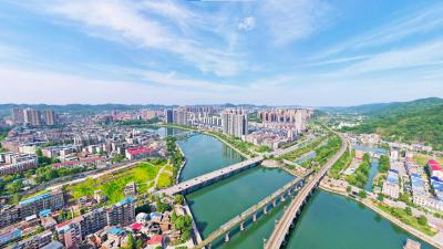 【两会评论】风劲帆满海天阔 奋楫潮头逐浪高——写在2026赤壁两会开幕之际