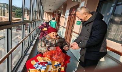 赤壁市审计局：低温送温暖 帮扶促振兴