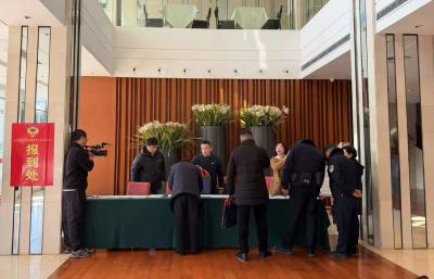 【两会动态】赤壁市政协委员精神饱满报到，建言献策“十五五”开局