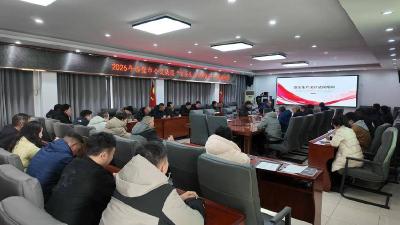 市公交集团开展节前安全生产法律法规专题培训