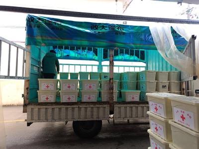 聚力同行 博爱续航——赤壁市2026年“红十字博爱送万家”活动启动