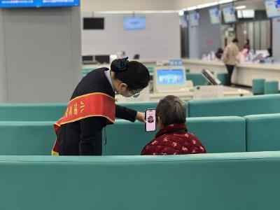 赤壁市政数局：深化“四办”改革 让服务更有温度