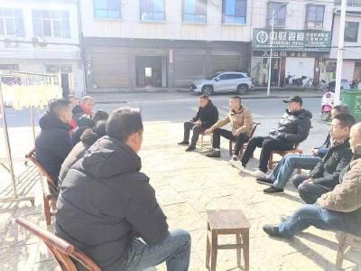 赤壁市新店镇：“邻里圆桌会”开在家门口 共解民忧暖民心