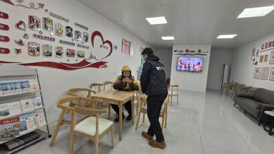 外卖小哥的一句话，让蒲圻街道的2025有了答案