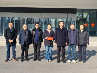 尊老敬贤送温暖 心忧困员解烦忧