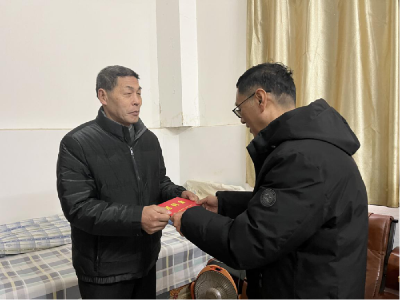 新春走访暖兵心 尊崇关爱显真情