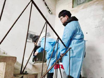 清洁家园 整治小广告