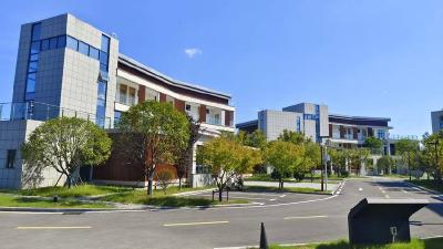 筑巢引凤 留才暖心