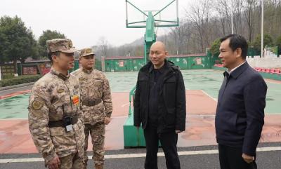 彭光平带队开展走访慰问活动