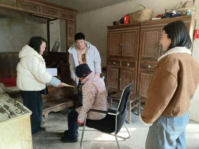 新春慰问暖人心 浓浓关怀显真情