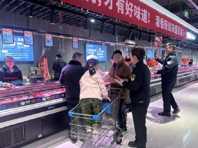 蒲圻街道：反诈宣传进商超 筑牢群众财产安全“防火墙”